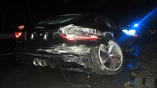 Nehoda dvou octavií a jaguaru nedaleko Zlína (16. záí 2017).