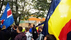 Průvod fanoušků hokejistů Českých Budějovic prošel i okolo tenisových kurtů... Průvod fanoušků hokejistů Českých Budějovic prošel i okolo tenisových kurtů...