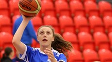 Barbora Jindrová z Karlových Varů při rozcvičování Barbora Jindrová z Karlových Varů při rozcvičování