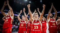Ruští basketbalisté slaví postup do evropského semifinále. S číslem 13 hrdina... Ruští basketbalisté slaví postup do evropského semifinále. S číslem 13 hrdina...