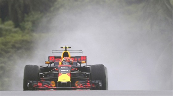 Max Verstappen pi tréninku na Velkou cenu Malajsie formule 1.