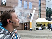 Pomoci Liberečanům přestat s kouřením dorazil do centra města osvětový stánek v... Pomoci Liberečanům přestat s kouřením dorazil do centra města osvětový stánek v...
