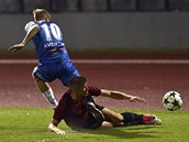Jan Hladík (vlevo) ze Znojma uniká Eldaru Čivičovi ze Sparty. Jan Hladík (vlevo) ze Znojma uniká Eldaru Čivičovi ze Sparty.
