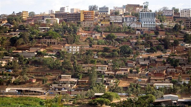 Kigali. Nahoe bohatstv, dole chudoba