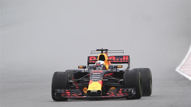 Daniel Ricciardo pi trninku na Velkou cenu Malajsie formule 1.