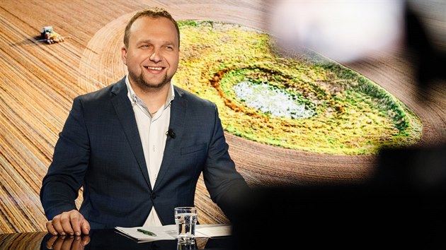 Marian Jureka, ministr zemdlstv, byl hostem poadu iDNES.cz Rozstel. (21. z 2017)