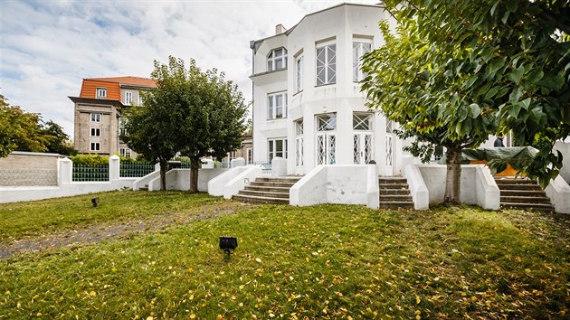 Pamtkov chrnn tpodlan Kovaovicova vila stoj na reprezentativn parcele na rohu Vnislavovy ulice a Ranova nbe.
