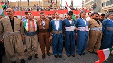 Irátí Kurdové oslavují výsledky plebiscitu o nezávislosti (26. záí 2017)