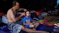 Sopka Agung na Bali hrozí erupcí. Úady evakuovaly pes sto tisíc lidí (29....