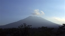 Indonéská sopka Agung hrozí erupcí (23. září 2017). Indonéská sopka Agung hrozí erupcí (23. září 2017).