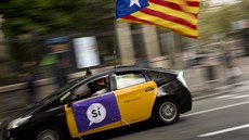 Katalánci se doadují referenda, Madrid je proti (23. záí 2017).