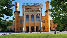 Budova hlavního nádraí ve Vratislavi je opravdu nádherná. elezniní stanice...