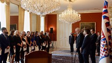 Prezident Miloš Zeman jmenoval ve středu nové soudce a nabádal je, aby nebrali... Prezident Miloš Zeman jmenoval ve středu nové soudce a nabádal je, aby nebrali...