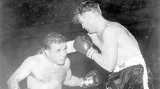 Legendární boxer Jake LaMotta (vlevo) v souboji s Bobem Murphym v roce 1952. Legendární boxer Jake LaMotta (vlevo) v souboji s Bobem Murphym v roce 1952.
