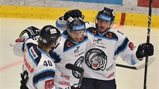 Lukáš Jašek, Jan Stránský a Adam Dlouhý se radují z gólu Liberce. Lukáš Jašek, Jan Stránský a Adam Dlouhý se radují z gólu Liberce.