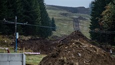 Stavba nové lanovovky na Horních Mísečkách v Krkonoších Stavba nové lanovovky na Horních Mísečkách v Krkonoších
