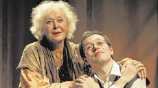 Harold (Josef Kubáník) a Maud (Květa Fialová) ve Slováckém divadle v Uherském... Harold (Josef Kubáník) a Maud (Květa Fialová) ve Slováckém divadle v Uherském...