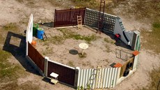 Snímek zachycuje projekt Kateřiny Šedé nazvaný Furt dokola z roku 2008, kdy... Snímek zachycuje projekt Kateřiny Šedé nazvaný Furt dokola z roku 2008, kdy...