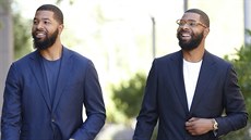 Marcus a Markieff Morrisové míří k soudu v dobré náladě. Marcus a Markieff Morrisové míří k soudu v dobré náladě.