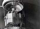 Sputnik 1 vážil 83,5 kilogramů. Zemi obíhal tři týdny ve výšce 250 kilometrů... Sputnik 1 vážil 83,5 kilogramů. Zemi obíhal tři týdny ve výšce 250 kilometrů...