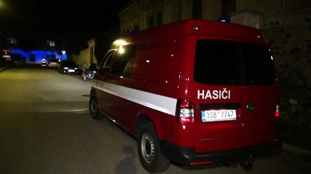 Chlapce museli ze studny vyprostit hasiči. (9.10.2017) Chlapce museli ze studny vyprostit hasiči. (9.10.2017)
