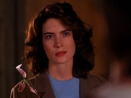 Lara Flynn Boyle v seriálu Msteko Twin Peaks (1990)
