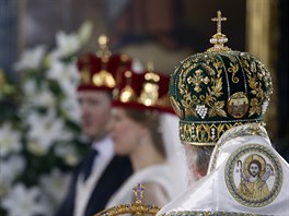 Snoubence oddala hlava srbské pravoslavné církve patriarcha Irinej.