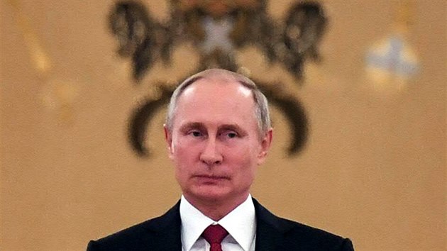 Sadsk krl Salmn bin Abd al-Azz pi setkn s ruskm prezidentem Vladimirem Putinem (5. jna 2017)