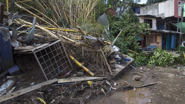 Tropick boue Nate, kter zashla Kostariku, Nikaraguu a Honduras, zeslila na hurikn a m k USA (6.10.2017).