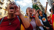 Barcelona: Demonstrace proti zásahu panlské policie bhem referenda o...