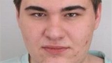 Podle policie trpí hledaný muž duševní chorobou a mohl by být ozbrojen střelnou... Podle policie trpí hledaný muž duševní chorobou a mohl by být ozbrojen střelnou...