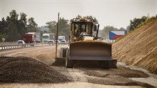 Upgrade dálnice (41. km). V tuto chvíli je to jedno z míst, kde probíhá... Upgrade dálnice (41. km). V tuto chvíli je to jedno z míst, kde probíhá...