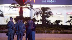 Amerian Stephen Paddock na koncert country zpváka Jasona Aldeana v Las Vegas...