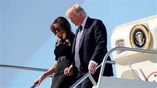 Americký prezident Donald Trump s manelkou Melanií po píletu do Las Vegas...