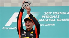 Max Verstappen slaví triumf ve Velké ceně Malajsie. Max Verstappen slaví triumf ve Velké ceně Malajsie.