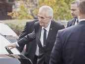 Prezident Miloš Zeman na návštěvě v Horšovském Týně. (19. 10. 2017) Prezident Miloš Zeman na návštěvě v Horšovském Týně. (19. 10. 2017)