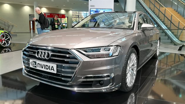 Audi A8 je prvn vozidlo, kter nabdne autonomn zen tet rovn. Jednotku vyvj Bosch, ale s ipy od firmy Nvidia.