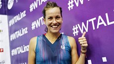 VÍTĚZKA. Barbora Strýcová září štěstím. Turnaj v Linci se jí opravdu povedl. VÍTĚZKA. Barbora Strýcová září štěstím. Turnaj v Linci se jí opravdu povedl.