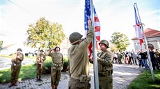 Příznivci vojenské historie si každý rok v říjnu připomínají ve Slatině památku... Příznivci vojenské historie si každý rok v říjnu připomínají ve Slatině památku...
