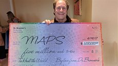 Rick Doblin se směje velmi často, ale na této fotografii má spoustu důvodů.... Rick Doblin se směje velmi často, ale na této fotografii má spoustu důvodů....