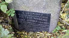 Tragédii připomíná pamětní deska u břehu Labe. Tragédii připomíná pamětní deska u břehu Labe.