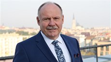 Hejtman, poslanec a lídr kandidátky hnutí ANO v Olomouckém kraji Ladislav... Hejtman, poslanec a lídr kandidátky hnutí ANO v Olomouckém kraji Ladislav...