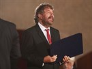 Reisér Zdenk Troka pevzal medaili za zásluhy (28. íjna 2017)