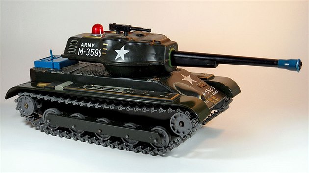 Tank na baterky pro děti (ilustrační foto) Tank na baterky pro děti (ilustrační foto)