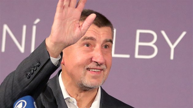 Předseda hnutí ANO Andrej Babiš se raduje z vítězství ve volbách do Poslanecké... Předseda hnutí ANO Andrej Babiš se raduje z vítězství ve volbách do Poslanecké...