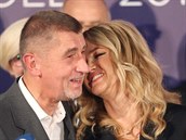 Andrej Babiš s manželkou Monikou na tiskové konferenci hnutí ANO k výsledkům... Andrej Babiš s manželkou Monikou na tiskové konferenci hnutí ANO k výsledkům...