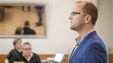 Hejtman Martin Netolický po neúspěšných volbách vyzval vedení ČSSD k odstoupení. Hejtman Martin Netolický po neúspěšných volbách vyzval vedení ČSSD k odstoupení.
