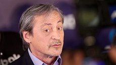 Ministr obrany Martin Stropnický ve volebním štábu hnutí ANO v Praze. (21.... Ministr obrany Martin Stropnický ve volebním štábu hnutí ANO v Praze. (21....