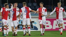 Fotbalisté Slavie se radují z gólu na hřišti Jihlavy, kde si zajistili postup... Fotbalisté Slavie se radují z gólu na hřišti Jihlavy, kde si zajistili postup...