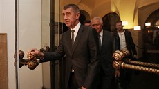 Šéf ANO a kandidát na premiéra Andrej Babiš po jednání s vedením TOP 09 a ODS Šéf ANO a kandidát na premiéra Andrej Babiš po jednání s vedením TOP 09 a ODS